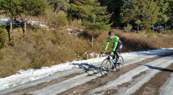 Køb billigt cykeltøj hos ProOwnedCycling