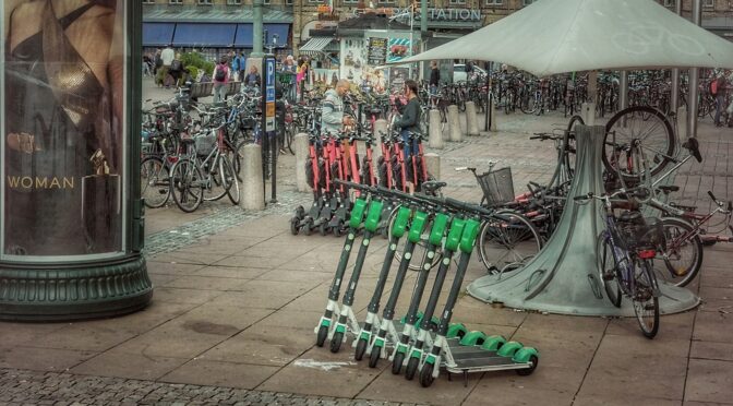 El-cykel eller el-løbehjul: Hvad er det bedste valg?